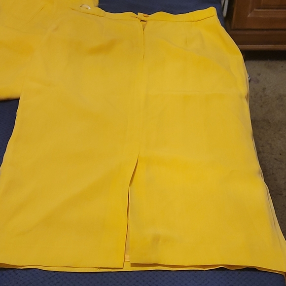 Pants and skirt - Picture 2 of 3